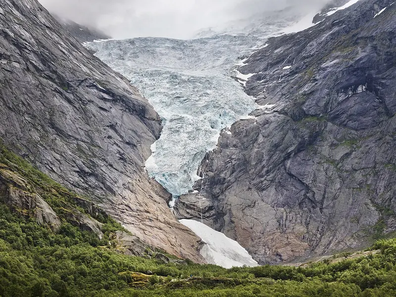 Der Gletscher Briksdalsbreen
