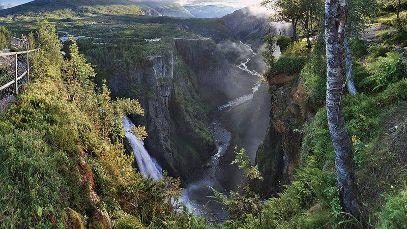 Måbødalen, der Vøringsfossen styrter ned