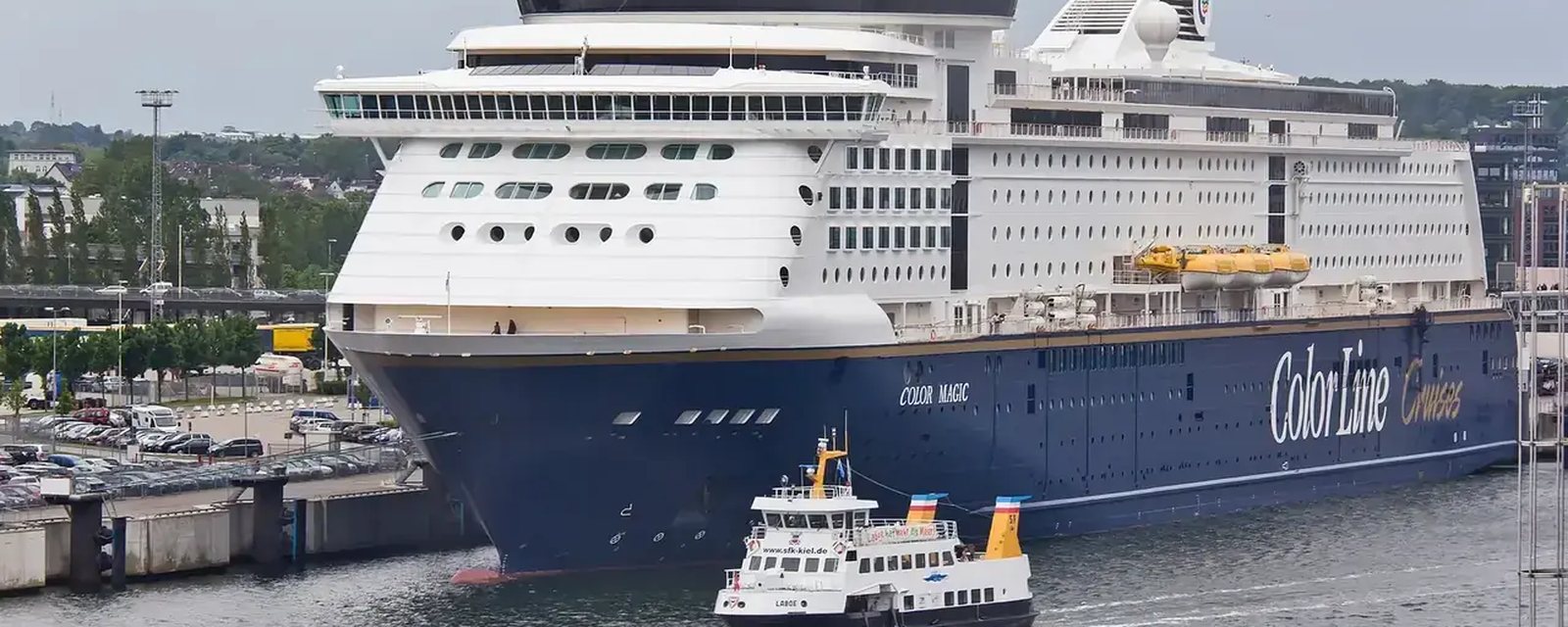 Fähre Color Magic von Color Line im Hafen von Kiel