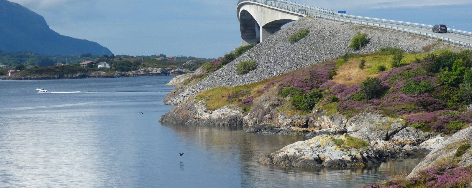 Storseisundbrua på Atlanterhavsveien i Norge